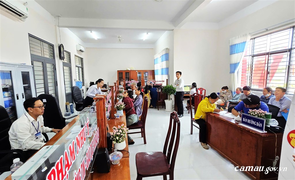 Tăng cường tuyên truyền về chính quyền địa phương 02 cấp và Ngày Pháp luật Việt Nam