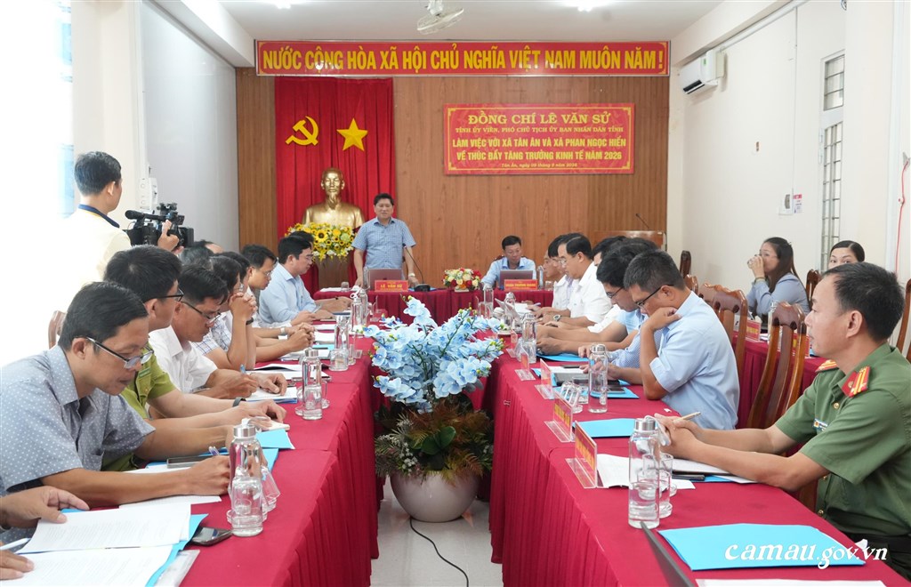 Phó Chủ tịch UBND tỉnh Lê Văn Sử kiểm tra tăng trưởng kinh tế khu vực I tại 4 xã
