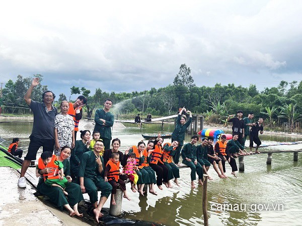 Hoa Rung Reng Hoa Rung U Minh Ecotourism Area